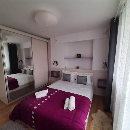 דבה Chic Apartament מראה חיצוני תמונה